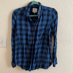 American Eagle Outfitters Flannel// Boyfriend Fit